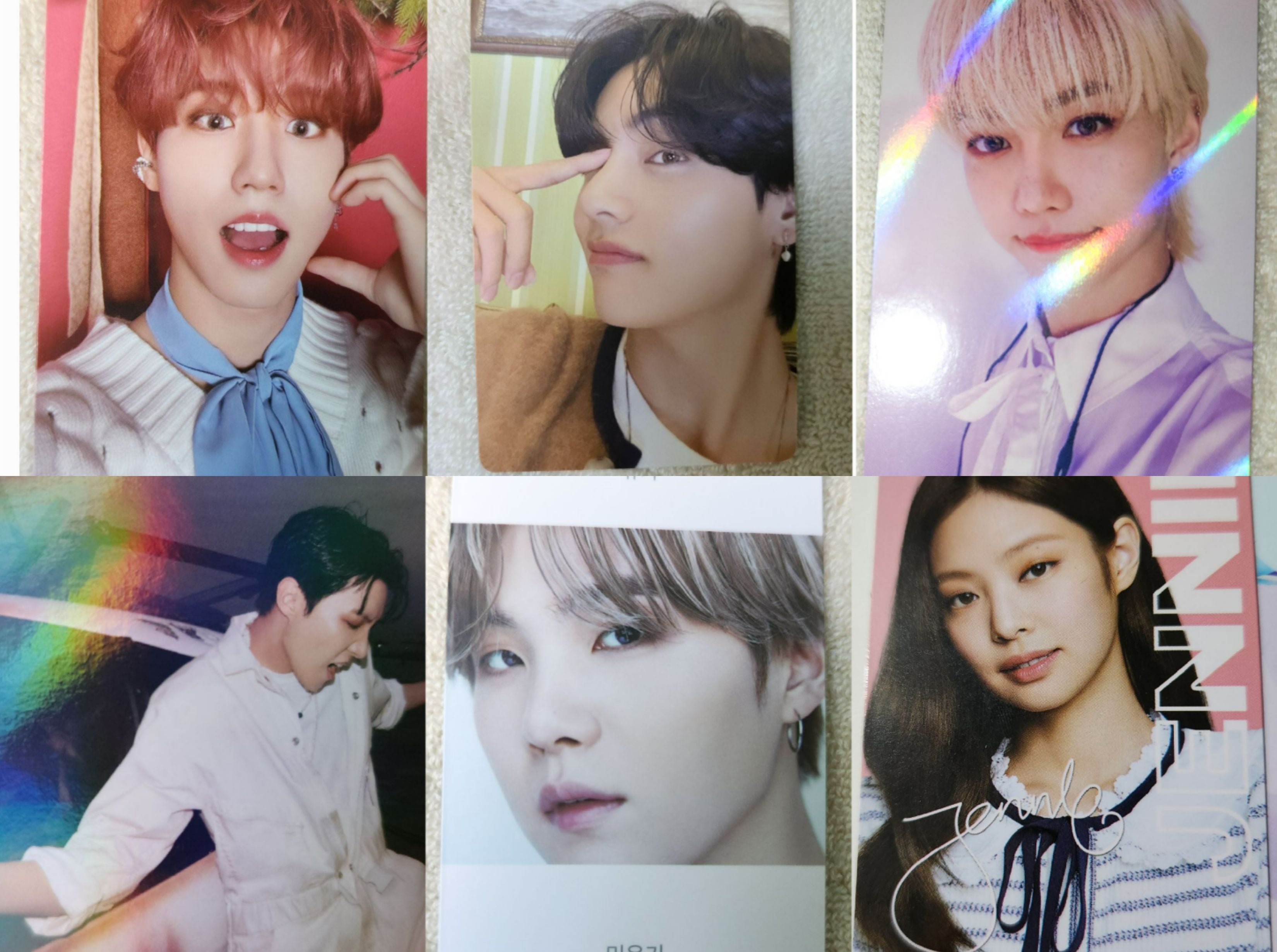 K-Pop merch & Official Photocards