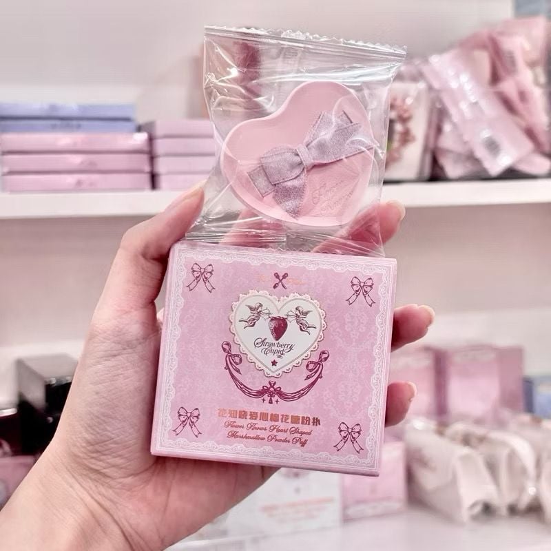 Flower Knows Strawberry Cupid -Pink Heart Shaped Marshmallow Powder Puff