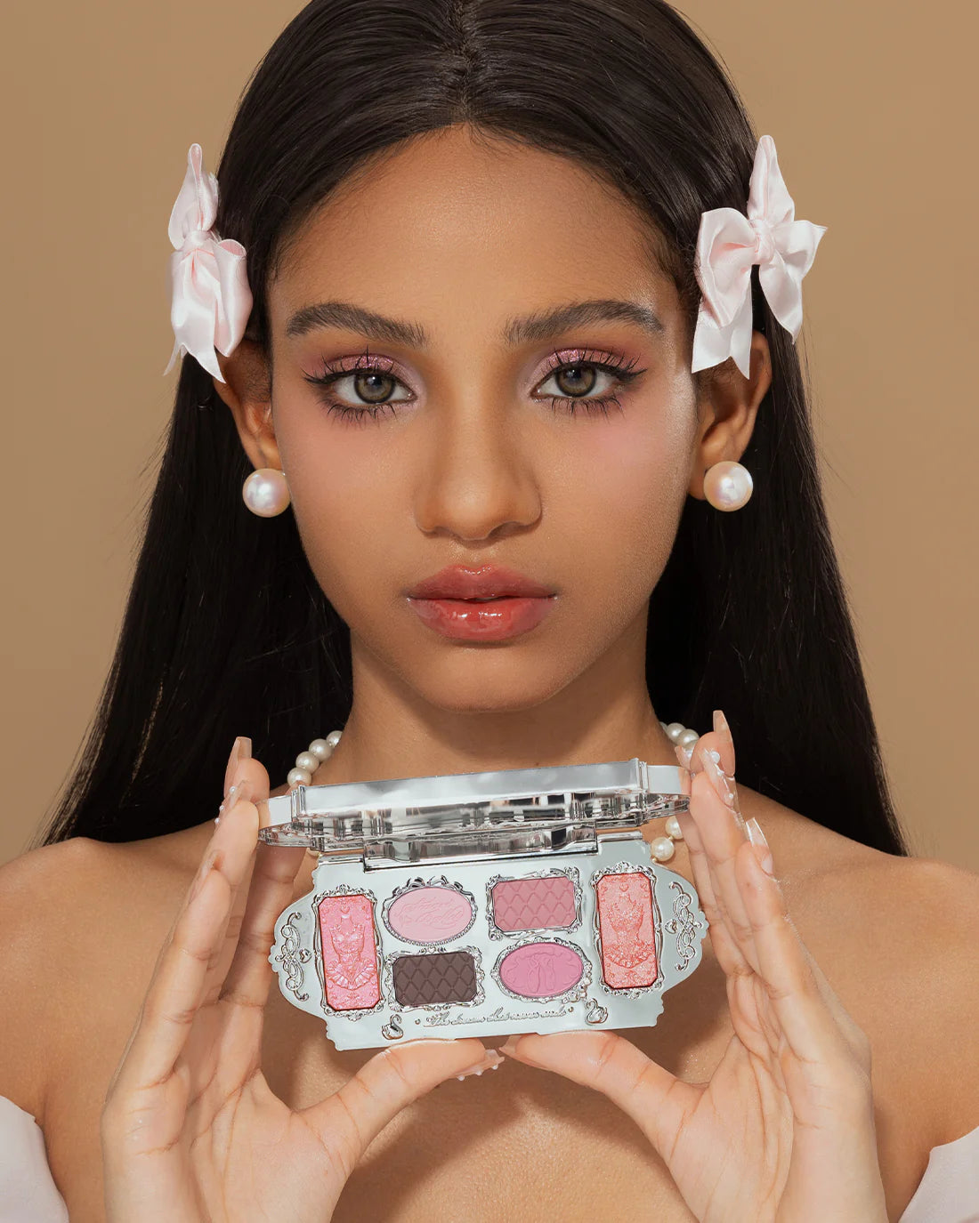 Flowerknows - Paleta de maquillaje de seis colores Swan Ballet